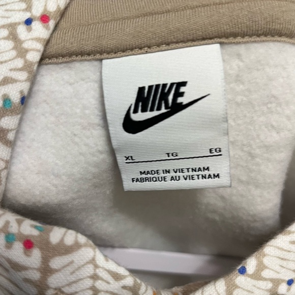 Nike pullover hoodie - Picture 4 of 4